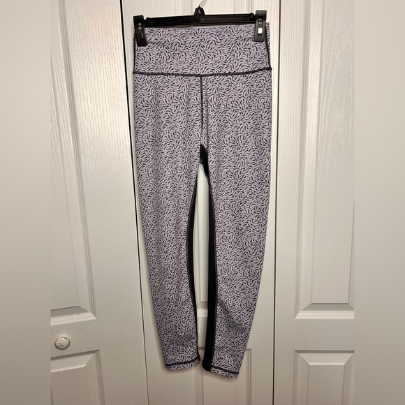 ALLFENIX Pants - Allfenix Leggings Womens Small High Rise Moisture Wicking Powder Cheetah‎ 23.5”